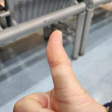 배송 빠르고 상품도 정상작동 합니다. 재구매입니다.