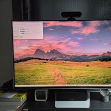 잘 받았습니다 기능 좋고 화질 좋습니다 무결점이라 당연