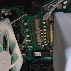 너무 잘구매했습니다 nvme나사가 없는게 조금 아쉽습니