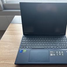 성능이야 결국 스펙이 결정하고 결국 대기업에 비해 디자