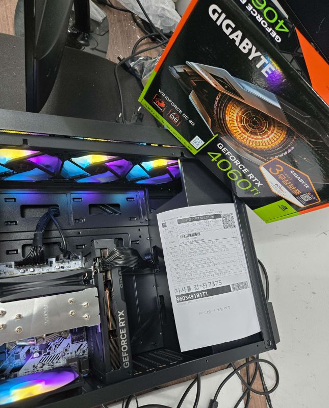 사진2 슈컴 견적조립PC (No.55134) : 인텔 코어i7-12세대 12700 엘더레이크 정품, GIGABYTE 지포스 RTX 4060 Ti WINDFORCE OC D6 8GB