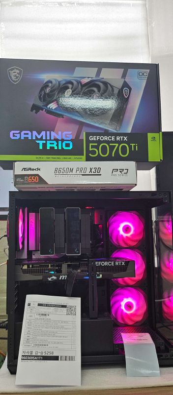 조립PC견적 사진1 슈컴 견적조립PC (No.55152) : AMD 라이젠7-6세대 9800X3D (그래니트 릿지) (멀티팩(정품)), MSI 지포스 RTX 5070 Ti 게이밍 트리오 OC D7 16GB 트라이프로져4