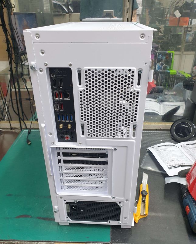 조립PC견적 사진1 슈컴 견적조립PC (No.53960) : AMD 라이젠7-5세대 7800X3D 라파엘 멀티팩정품 , GIGABYTE AORUS 지포스 RTX 5060 Ti ELITE D7 16GB 피씨디렉트