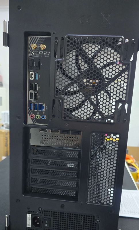 사진1 슈컴 견적조립PC (No.54755) : AMD 라이젠5-6세대 9600X (그래니트 릿지) (멀티팩(정품)), MSI 지포스 RTX 5060 벤투스 2X OC D7 8GB