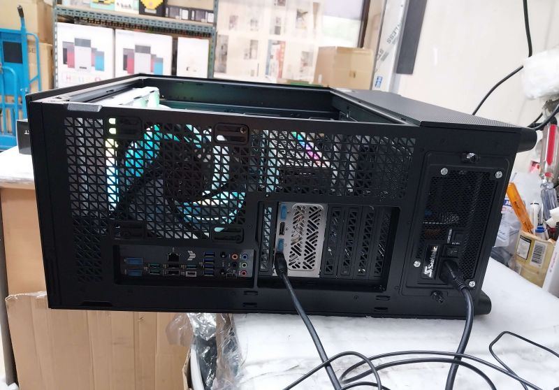 조립PC견적 사진2 AMD 라이젠7-6세대 9800X3D (그래니트 릿지) (멀티팩(정품)), SAPPHIRE 라데온 RX 9070 XT NITRO+ OC D6 16GB