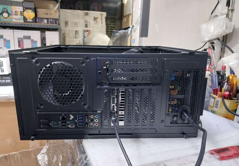 조립PC견적 사진2 AMD 라이젠7-6세대 9800X3D (그래니트 릿지) (멀티팩(정품)), ASUS PRIME 지포스 RTX 5060 TI OC D7 16GB 인텍앤컴퍼니