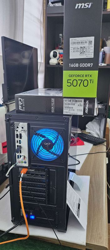조립PC견적 사진2 AMD 라이젠7-6세대 9800X3D (그래니트 릿지) (멀티팩(정품)), MSI 지포스 RTX 5070 Ti 게이밍 트리오 OC D7 16GB 트라이프로져4