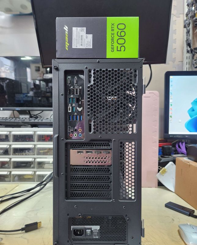 조립PC견적 사진1 AMD 라이젠5-6세대 9600X (그래니트 릿지) (멀티팩(정품)), MANLI 지포스 RTX 5060 Nebula D7 8GB 대원씨티에스