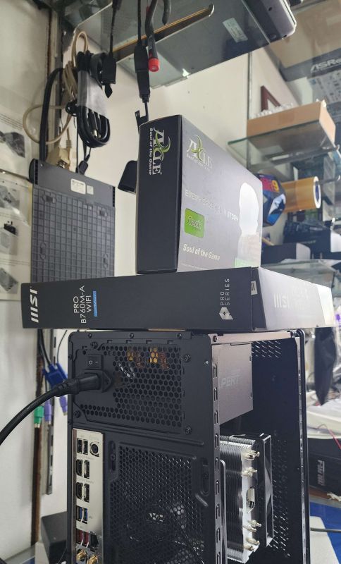 조립PC견적 사진2 인텔 코어i7-12세대 12700KF (엘더레이크) (벌크), 액슬 지포스 GT730 클래식 D3 4GB 에즈윈