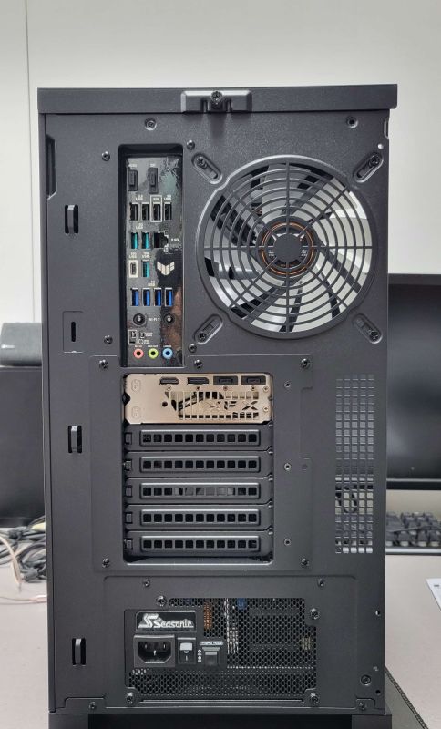 조립PC견적 사진1 AMD 라이젠7-5세대 7800X3D 라파엘 멀티팩정품 , XFX 라데온 RX 9070 XT SWIFT D6 16GB