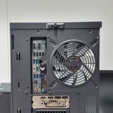 AMD 라이젠7-5세대 7800X3D 라파엘 멀티팩정품 , XFX 라데온 RX 9070 XT SWIFT D6 16GB