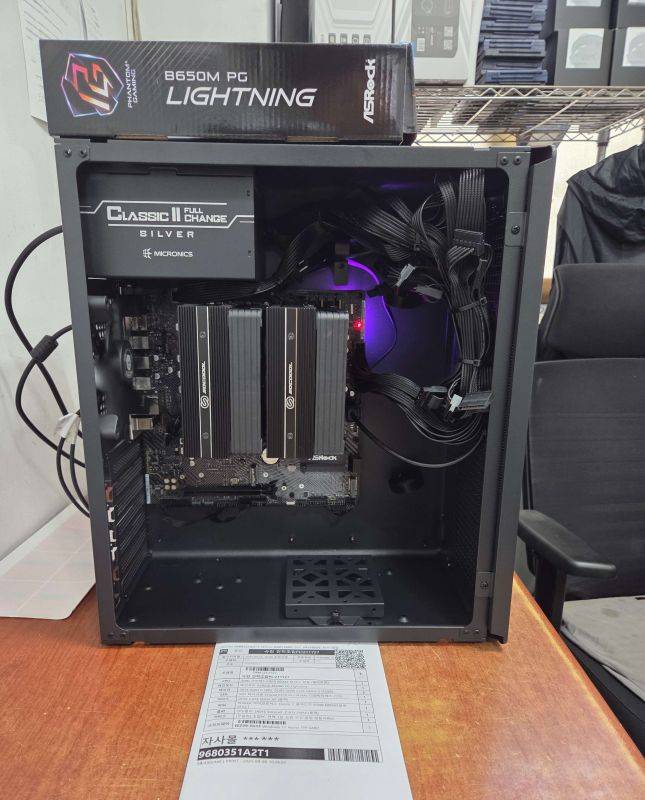 조립PC견적 사진1 AMD 라이젠5-5세대 8600G (피닉스) (멀티팩(정품)), ASRock B650M PG Lightning 에즈윈