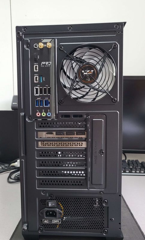 조립PC견적 사진1 AMD 라이젠7-6세대 9800X3D (그래니트 릿지) (정품), [한성] PNY GeForce RTX 5070 D7 12GB Triple Fan