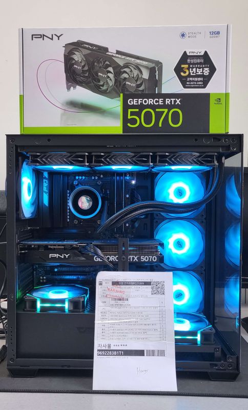 조립PC견적 사진4 AMD 라이젠7-6세대 9800X3D (그래니트 릿지) (정품), [한성] PNY GeForce RTX 5070 D7 12GB Triple Fan