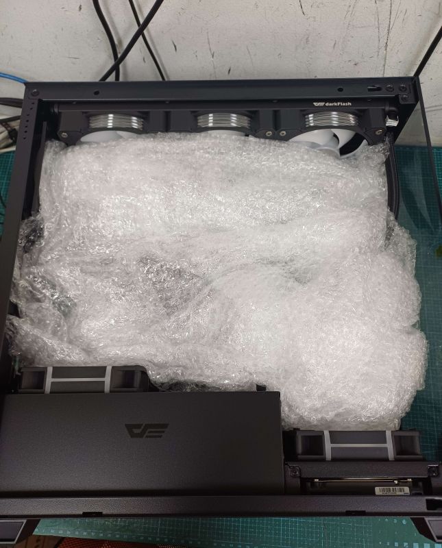 조립PC견적 사진4 AMD 라이젠9-6세대 9950X3D (그래니트 릿지) (멀티팩(정품)), [한성] PNY GeForce RTX 5070 D7 12GB Triple Fan