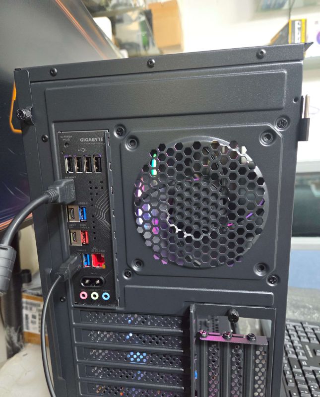 조립PC견적 사진2 AMD 라이젠7-6세대 9800X3D (그래니트 릿지) (정품), GIGABYTE X870 EAGLE WIFI7 피씨디렉트