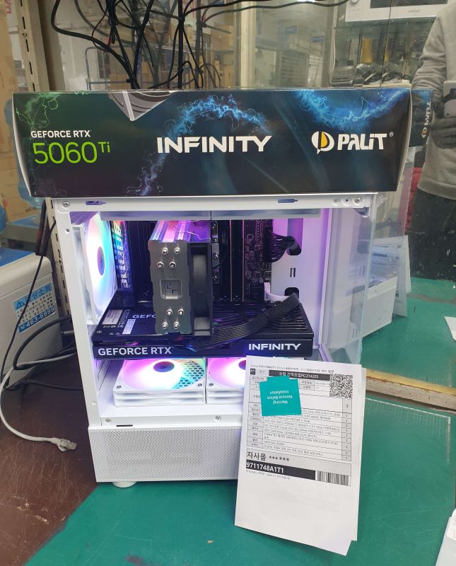 조립PC견적 사진2 인텔 코어 울트라5 시리즈2 245K (애로우레이크) (정품), PALIT 지포스 RTX 5060 Ti Infinity 3 D7 16GB 이엠텍