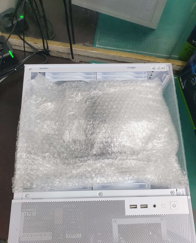 조립PC견적 사진4 인텔 코어 울트라5 시리즈2 245K (애로우레이크) (정품), PALIT 지포스 RTX 5060 Ti Infinity 3 D7 16GB 이엠텍