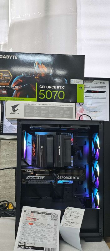 조립PC견적 사진1 AMD 라이젠7-6세대 9800X3D (그래니트 릿지) (정품), GIGABYTE 지포스 RTX 5070 WINDFORCE SFF D7 12GB 피씨디렉트