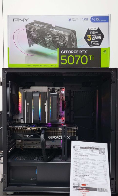 조립PC견적 사진2 AMD 라이젠9-6세대 9900X (그래니트 릿지) (멀티팩(정품)), [한성] PNY GeForce RTX 5070 Ti OC D7 16GB Triple Fan