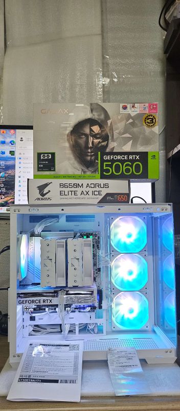조립PC견적 사진1 AMD 라이젠7-5세대 7800X3D 라파엘 멀티팩정품 , 갤럭시 GALAX 지포스 RTX 5060 WHITE OC D7 8GB