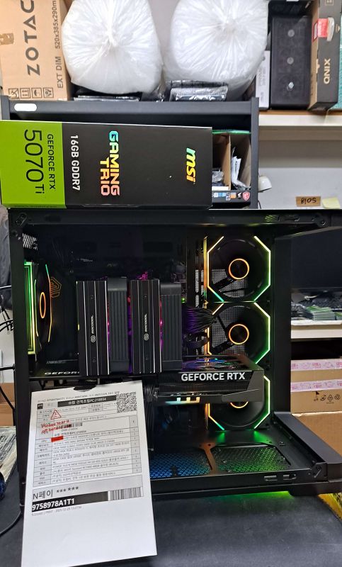 조립PC견적 사진2 AMD 라이젠7-6세대 9800X3D (그래니트 릿지) (멀티팩(정품)), MSI 지포스 RTX 5070 Ti 게이밍 트리오 OC D7 16GB 트라이프로져4