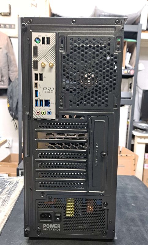 조립PC견적 사진1 인텔 코어i7-14세대 14700KF (랩터레이크 리프레시) (정품), 갤럭시 GALAX 지포스 RTX 5060 Ti BLACK 3X D7 16GB DUAL HDMI