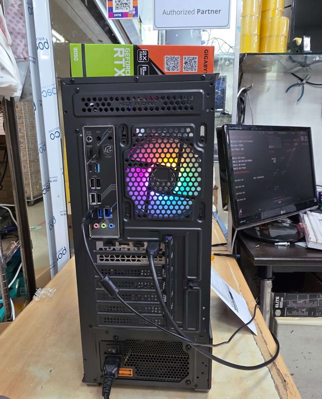 조립PC견적 사진1 AMD 라이젠5-5세대 7400F (라파엘) (멀티팩 정품), GIGABYTE 지포스 RTX 3050 WINDFORCE OC V2 D6 6GB 제이씨현