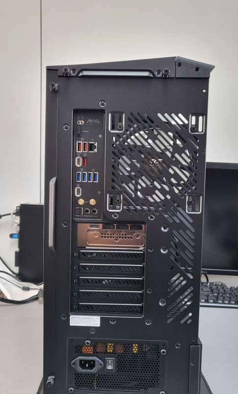 조립PC견적 사진1 AMD 라이젠7-6세대 9800X3D (그래니트 릿지) (멀티팩(정품)), MSI 지포스 RTX 5070 Ti 벤투스 3X OC D7 16GB