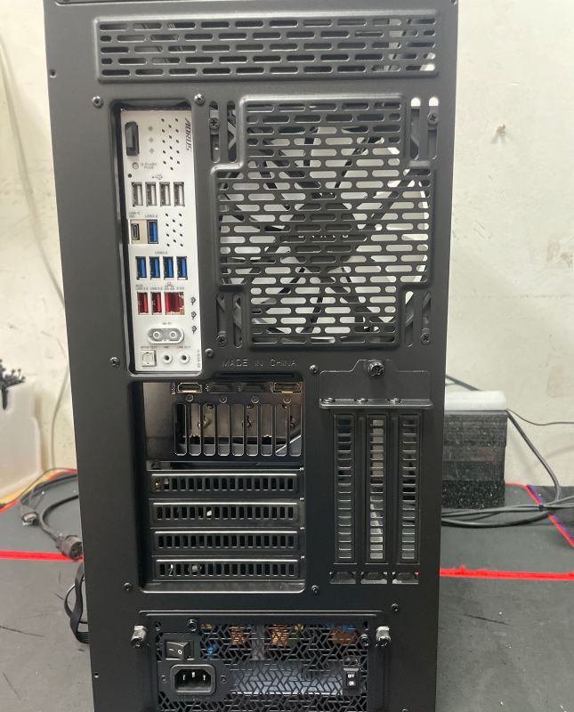 조립PC견적 사진3 AMD 라이젠9-6세대 9950X (그래니트 릿지) (멀티팩(정품)), GIGABYTE 지포스 RTX 5080 GAMING OC D7 16GB 제이씨현