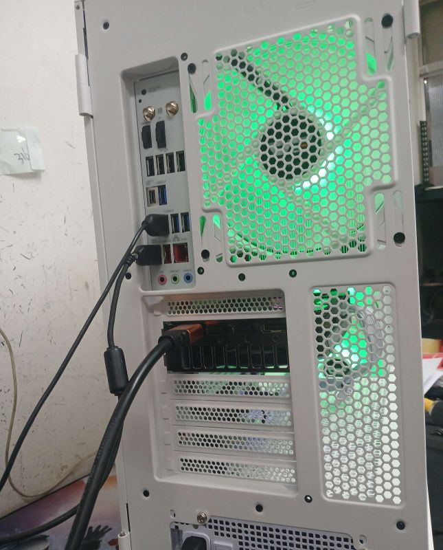 조립PC견적 사진2 AMD 라이젠7-5세대 7800X3D 라파엘 멀티팩정품 , GIGABYTE 지포스 RTX 5060 Ti WINDFORCE MAX OC D7 8GB 제이씨현