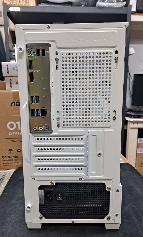 조립PC견적 사진1 인텔 코어i5-12세대 12400 (엘더레이크) (벌크), [미개봉 새상품] ASRock B660M Phantom Gaming 4 D4 [무상 1개월 AS]