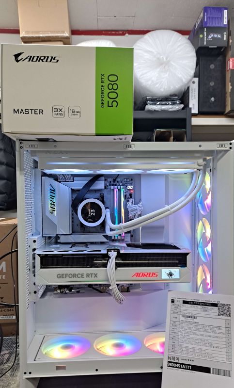 조립PC견적 사진2 AMD 라이젠7-6세대 9800X3D (그래니트 릿지) (멀티팩(정품)), GIGABYTE AORUS 지포스 RTX 5080 MASTER ICE D7 16GB 제이씨현