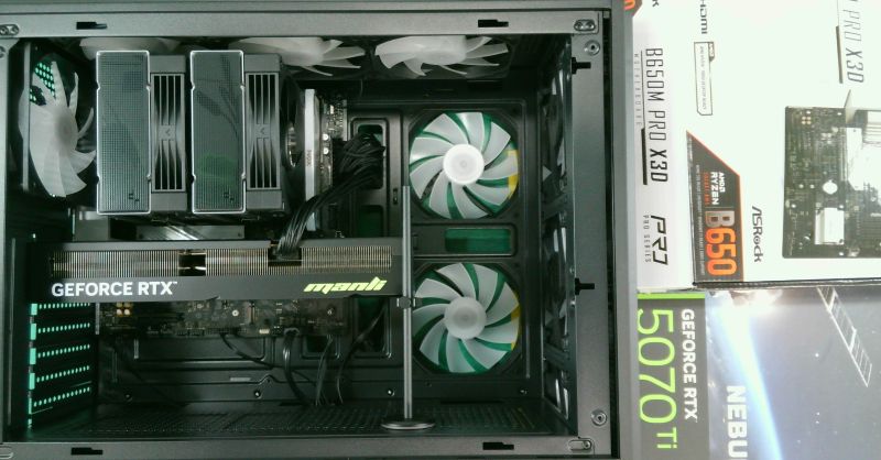 조립PC견적 사진1 AMD 라이젠7-6세대 9700X (그래니트 릿지) (멀티팩(정품)), MANLI 지포스 RTX 5070 Ti Nebula D7 16GB 대원씨티에스