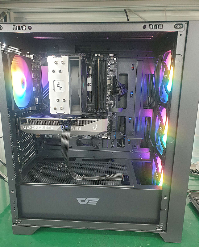조립PC견적 사진3 AMD 라이젠5-6세대 9600X (그래니트 릿지) (멀티팩(정품)), ZOTAC GAMING 지포스 RTX 5060 Ti Twin Edge OC D7 8GB