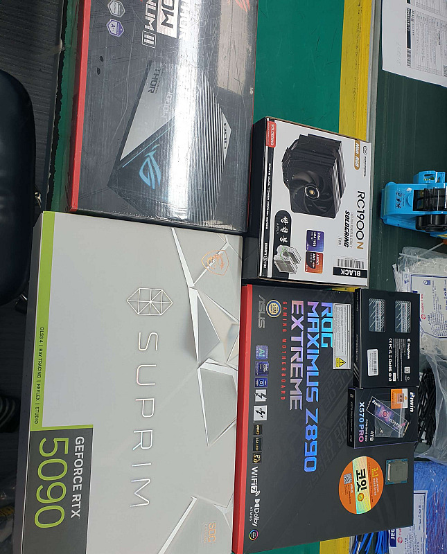 조립PC견적 사진1 인텔 코어 울트라9 시리즈2 285K (애로우레이크) (벌크), GAINWARD 지포스 RTX 5090 팬텀 D7 32GB
