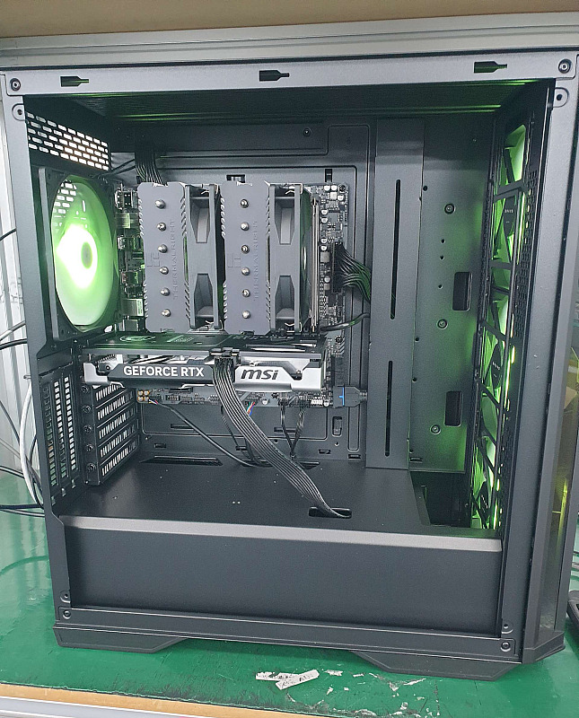 조립PC견적 사진3 AMD 라이젠7-6세대 9700X (그래니트 릿지) (멀티팩(정품)), MSI 지포스 RTX 5060 Ti 벤투스 2X OC 플러스 D7 8GB
